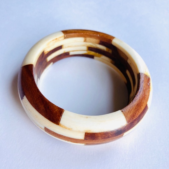 Stunning Bone and Wood Inlay Bangle Made in India Rustic Tribal Natural Mod Tiki - Picture 3 of 10